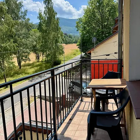 Alojamento de Acomodação e Pequeno-almoço Skalen 3*